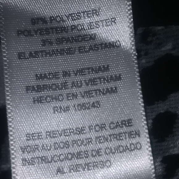 😱 Bobeau 3x black & grey & white leopard print blouse. - Picture 4 of 5